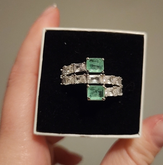 Bomb Party Ring - Picture 1 of 3